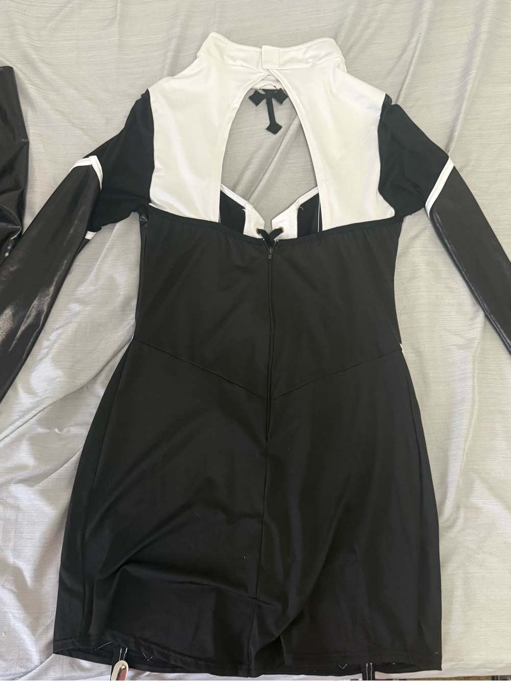 Leg Avenue Black and White Nun-Inspired Chemise - Picture 6 of 7